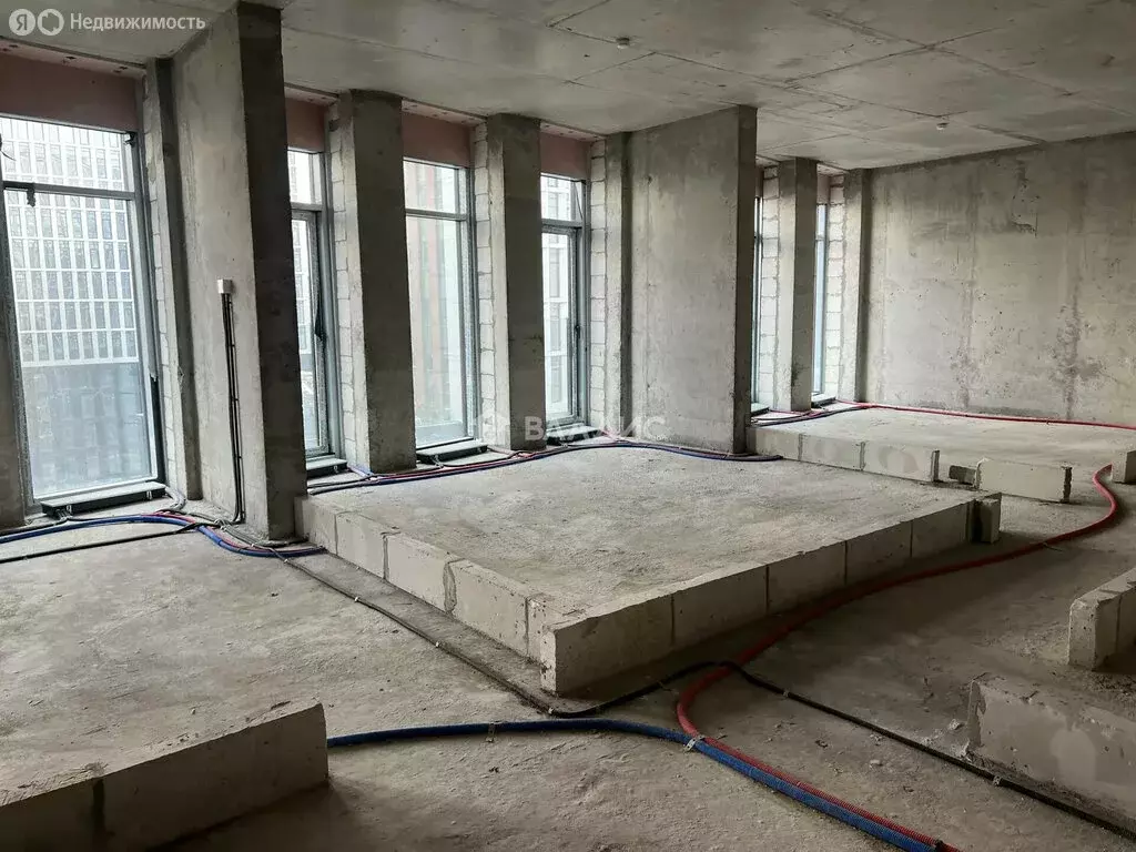 2-комнатная квартира: Москва, улица Светланова, 11к2 (90 м) - Фото 1