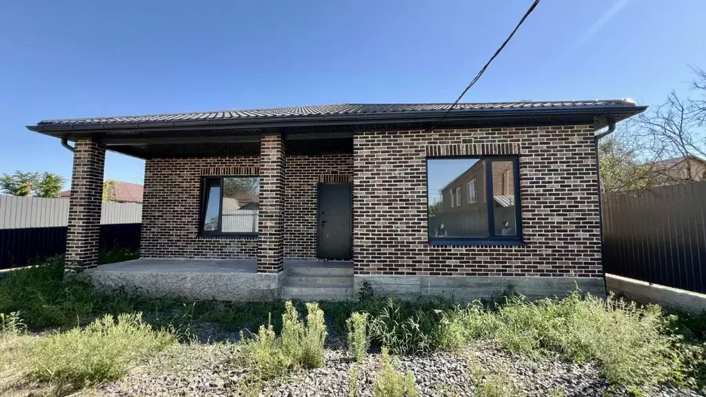 Дом в Ростовская область, Батайск ул. Половинко (120 м) - Фото 1