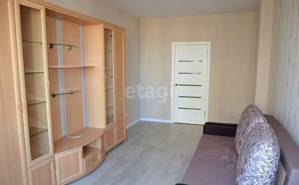 1-к кв. Белгородская область, Белгород ул. Есенина, 9к3 (54.9 м) - Фото 0