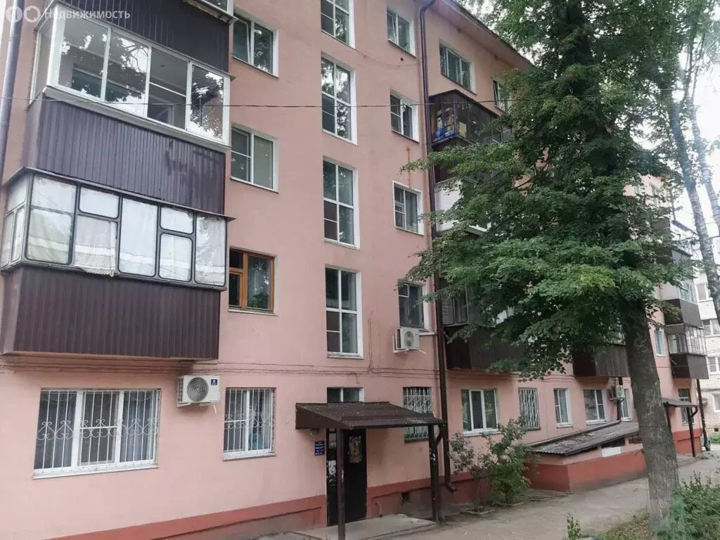5-комнатная квартира: Курск, Сторожевая улица, 7 (89.9 м) - Фото 0