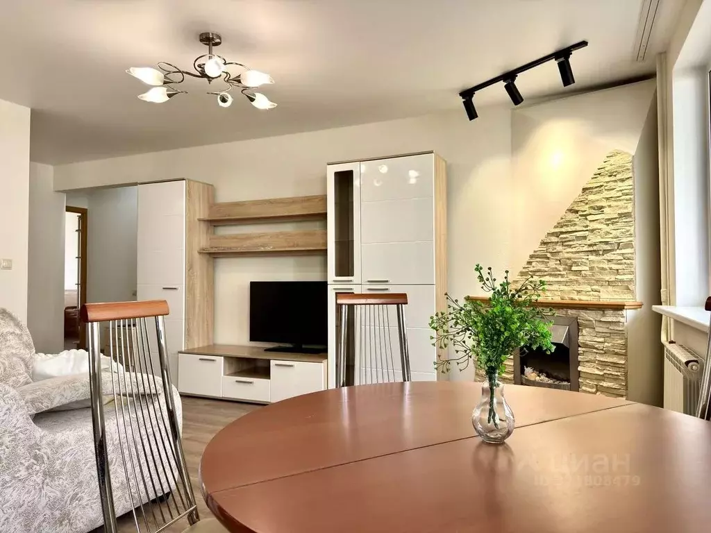 3-к кв. Волгоградская область, Волгоград ул. Землячки, 56 (67.7 м) - Фото 0