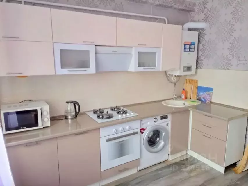 2-к кв. Крым, Симферополь ул. Железнодорожная, 1Ж (60.0 м) - Фото 2