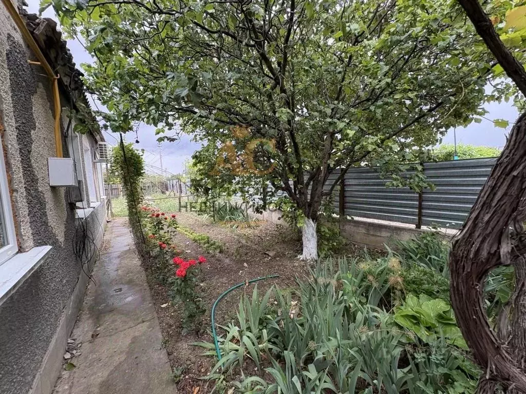 Дом в Крым, Кировский район, с. Журавки ул. Советская, 3 (86 м) - Фото 1