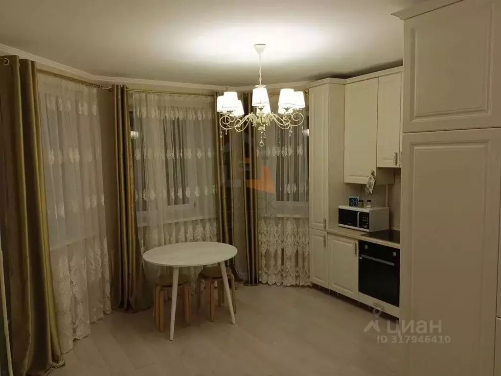 1-к кв. Татарстан, Казань ул. Гарифа Ахунова, 14 (47.0 м) - Фото 0