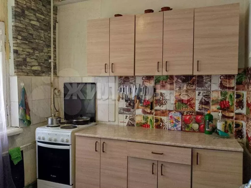 Комната 14 м в 3-к., 3/3 эт. - Фото 1