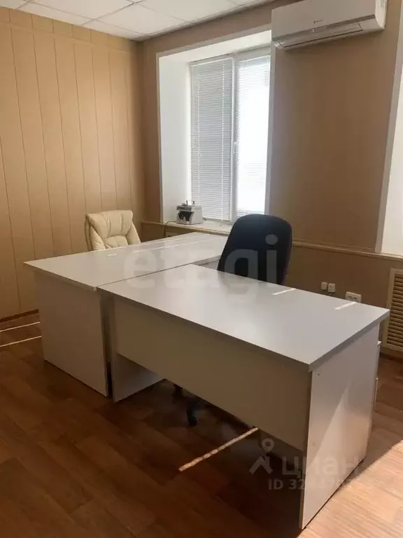 Офис в Саратовская область, Энгельс просп. Строителей, 56А (35 м) - Фото 1