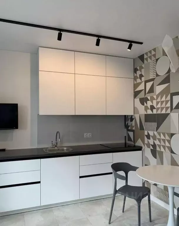 Студия Свердловская область, Екатеринбург ул. Печатников, 3 (30.0 м) - Фото 1