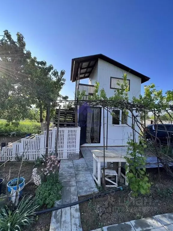 Дом в Ростовская область, Волгодонск Рассвет СНТ, 690 (16 м) - Фото 0