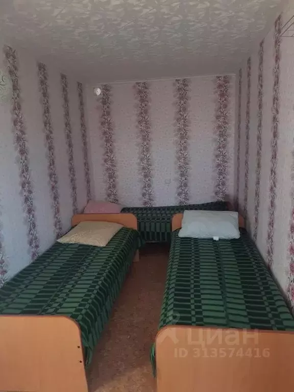 Комната Оренбургская область, Соль-Илецк Гатчинская ул., 23 - Фото 1