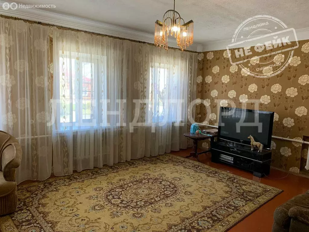 Дом в станица Кривянская, улица Чехова (197 м) - Фото 1