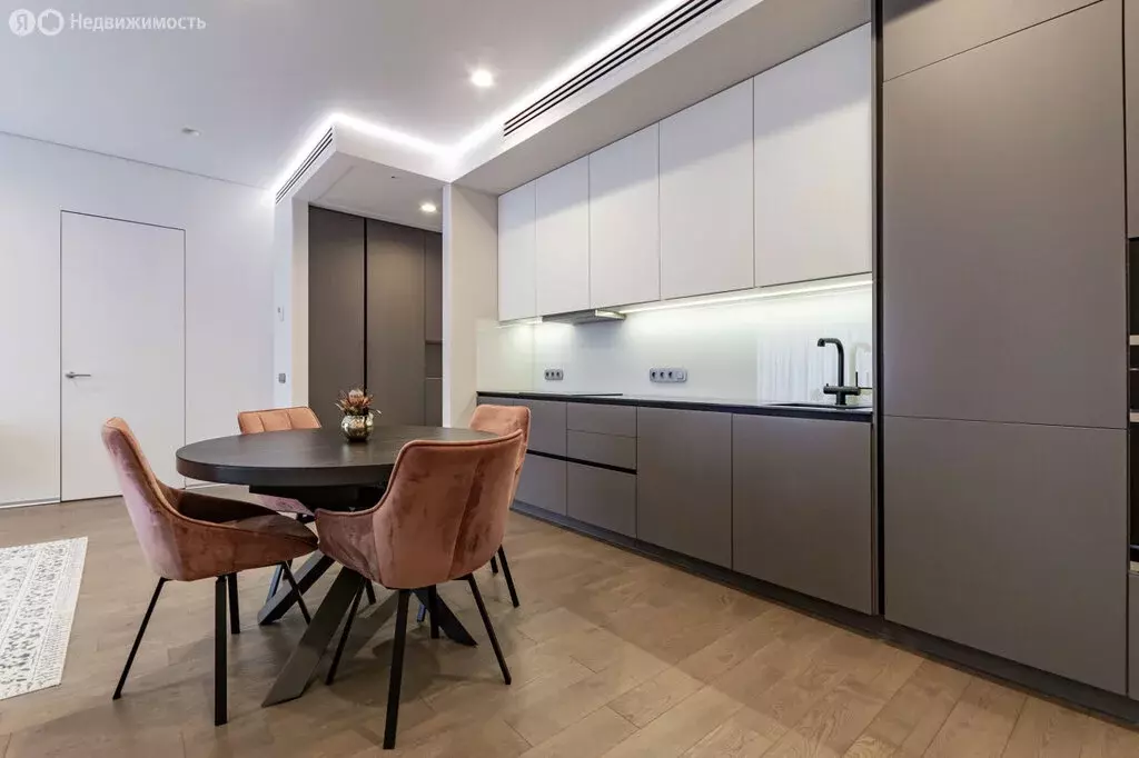 3-комнатная квартира: Екатеринбург, улица Радищева, 24 (73.9 м) - Фото 1