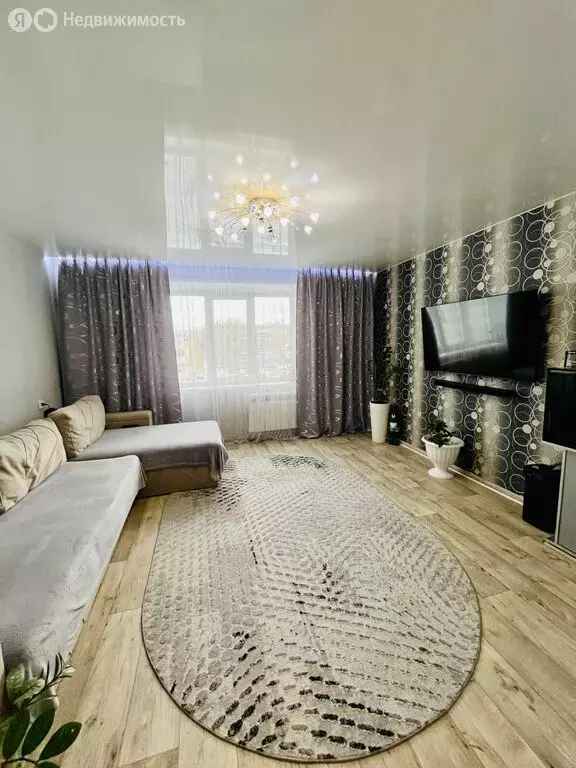 4-комнатная квартира: Саяногорск, микрорайон Советский, 40 (77 м) - Фото 1