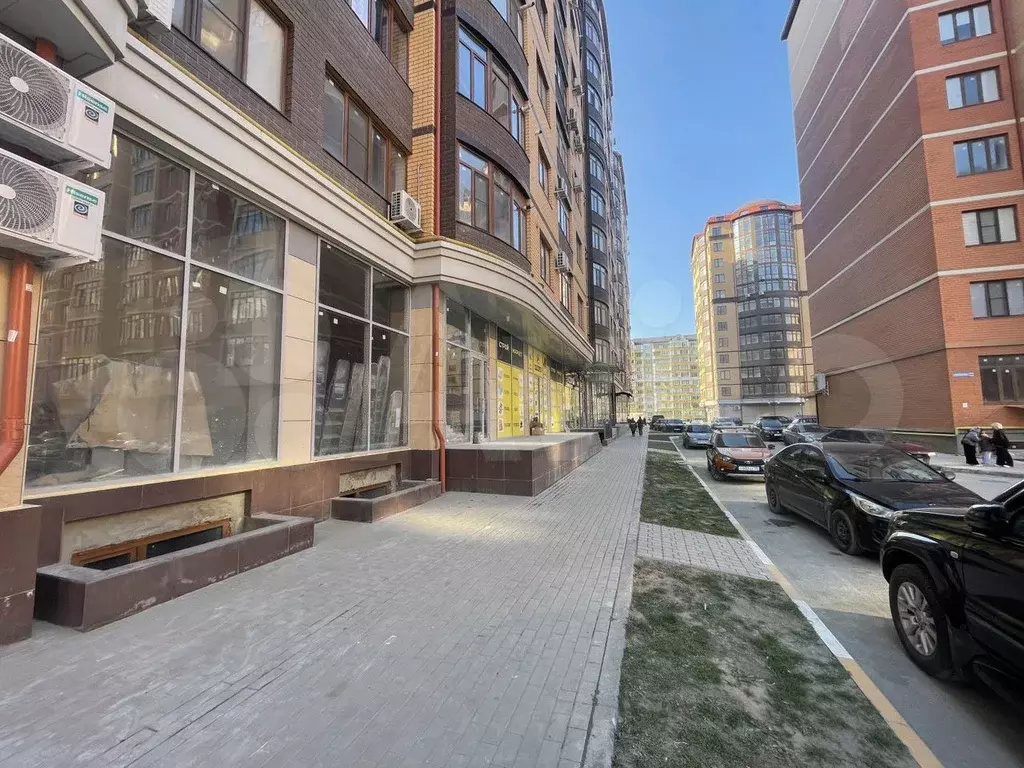 Продам торговое помещение, 83 м - Фото 0