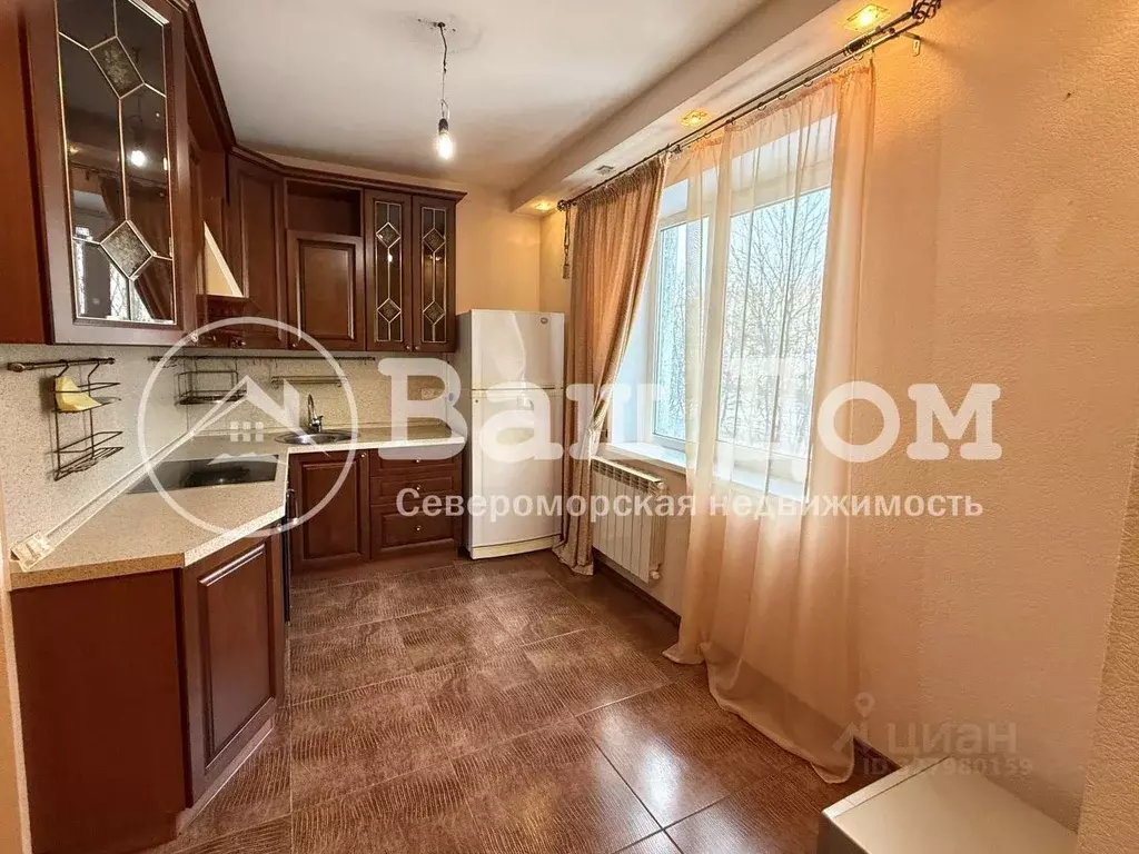 3-к кв. Мурманская область, Североморск ул. Вице-адмирала Падорина, 10 ... - Фото 1