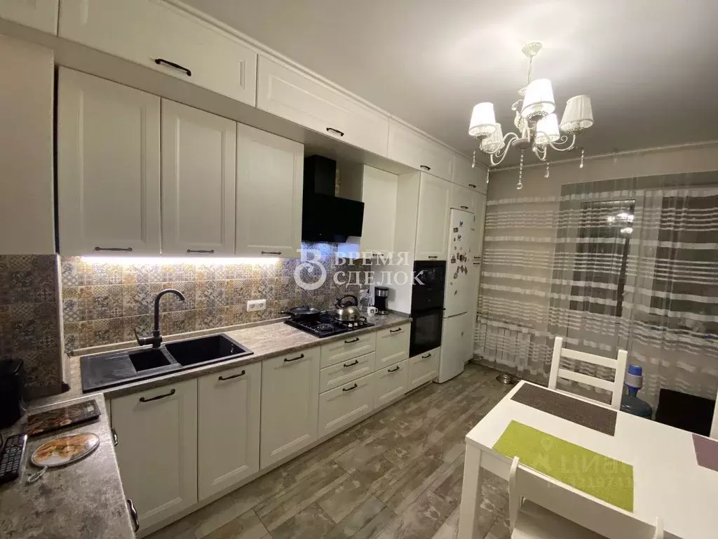 2-к кв. Владимирская область, Владимир ул. Гвардейская, 13Б (70.5 м) - Фото 1