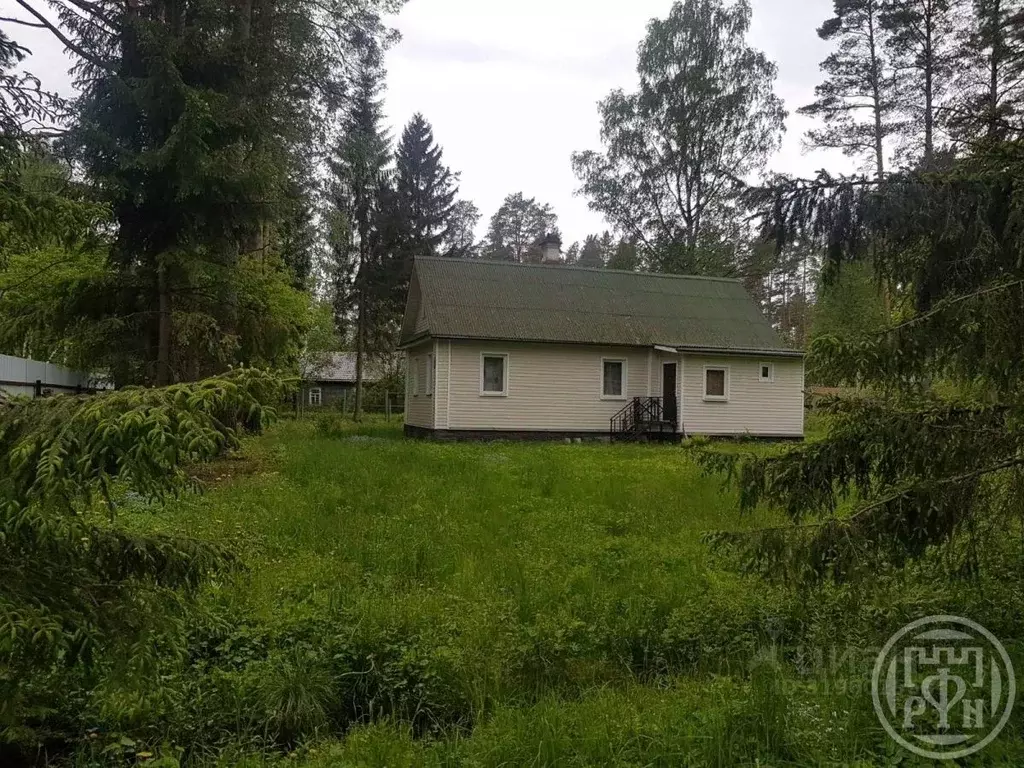 Дом в Ленинградская область, Гатчинский район, Вырица городской ... - Фото 1
