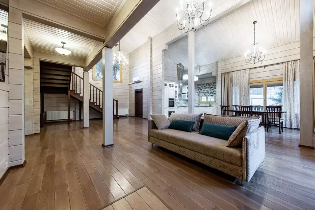 Дом в Московская область, Одинцовский городской округ, с. Дубки  (305 ... - Фото 1