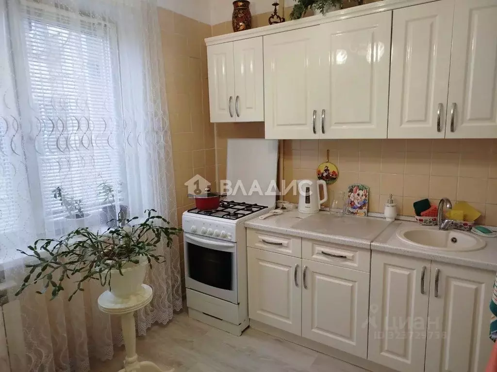 3-к кв. Белгородская область, Белгород Левобережная ул., 12 (57.6 м) - Фото 1