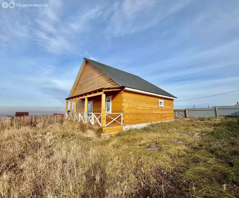 Дом в Иркутский муниципальный округ, деревня Столбова (100 м) - Фото 0