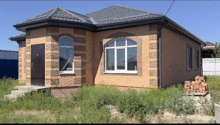 Дом в Ростовская область, Мясниковский район, с. Большие Салы ул. ... - Фото 1