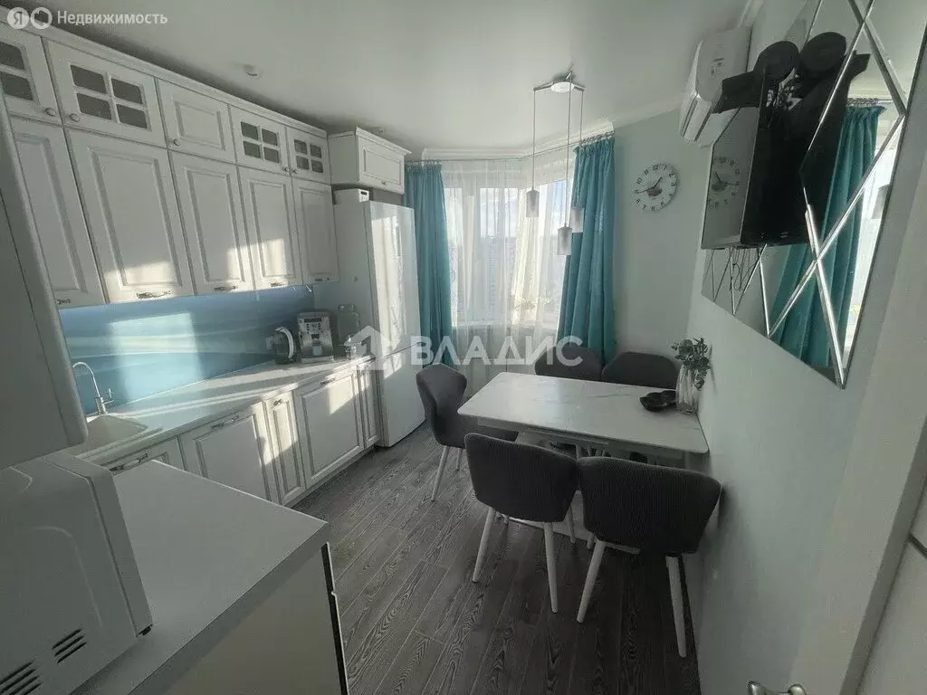 4-комнатная квартира: Москва, улица Авиаторов, 5к6 (89.7 м) - Фото 1