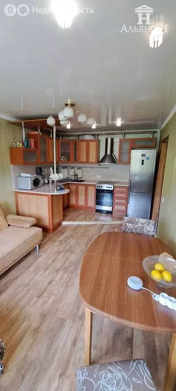 3-комнатная квартира: Петропавловск-Камчатский, Комсомольская улица, 7 ... - Фото 2