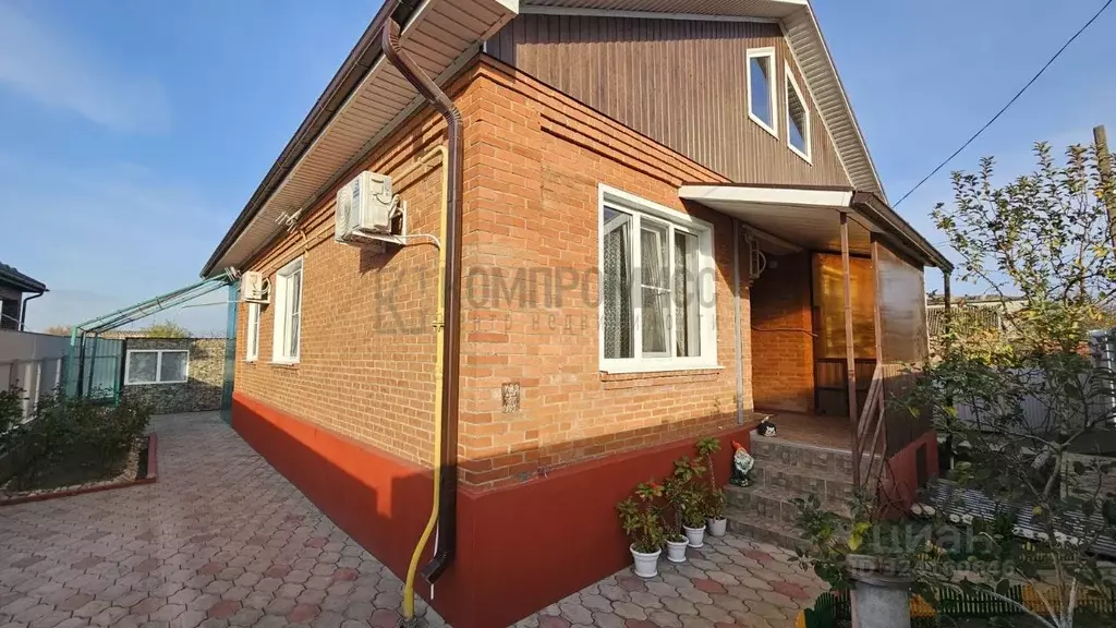 Дом в Краснодарский край, Абинск Красноармейская ул., 50А (99 м) - Фото 1