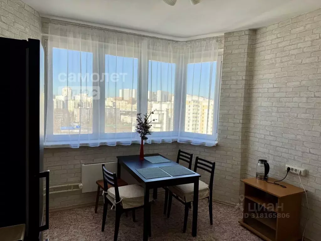 2-к кв. Москва Изюмская ул., 53к3 (60.6 м) - Фото 0