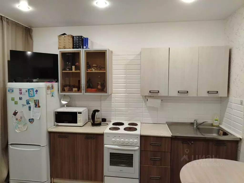 1-к кв. Ленинградская область, Тихвин 6-й мкр, 23 (35.1 м) - Фото 1