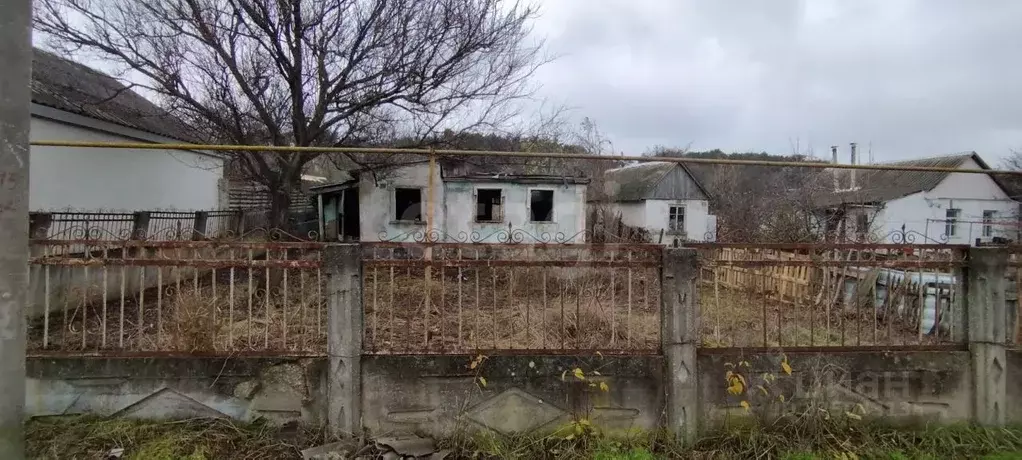 Дом в Крым, Симферопольский район, с. Мирное ул. Крутая (42 м) - Фото 2