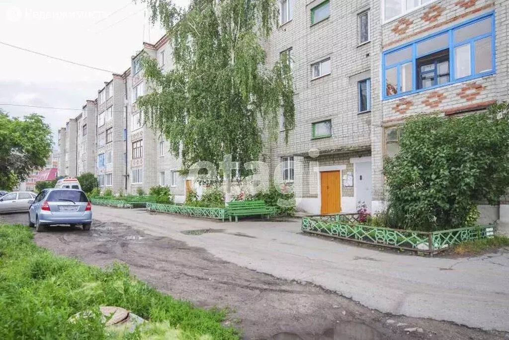 2-комнатная квартира: Ялуторовск, улица Ленина (48 м) - Фото 1