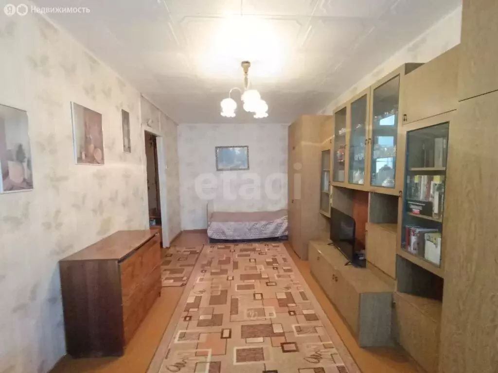 2-комнатная квартира: Ковров, улица Зои Космодемьянской, 1/5 (41.3 м) - Фото 0