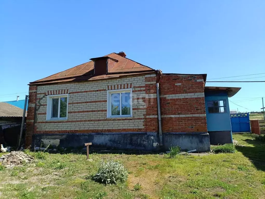 Дом в Белгородская область, Вейделевский район, с. Долгое ул. ... - Фото 0