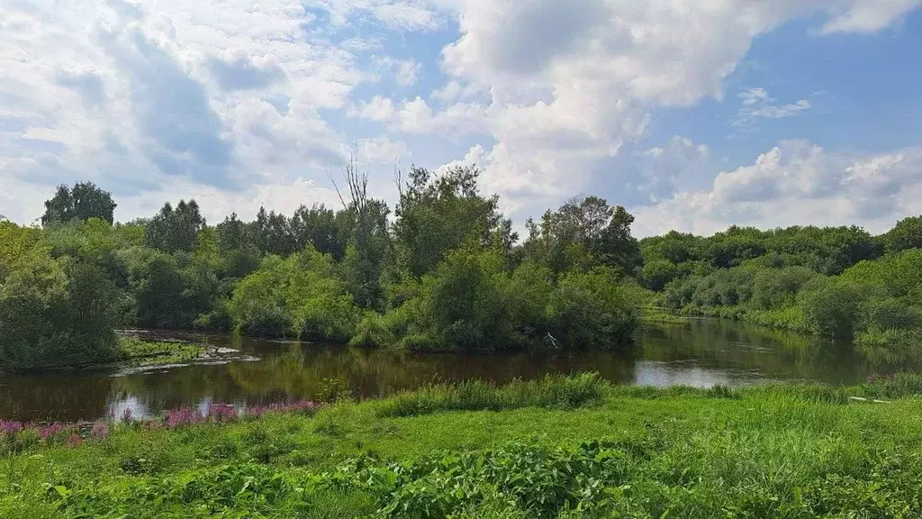 дом в свердловская область, реж ул. 2-я набережная, 1 (25 м) - Фото 0