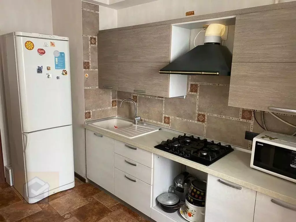2-к кв. Севастополь ул. Парковая, 16к5 (58.7 м) - Фото 0