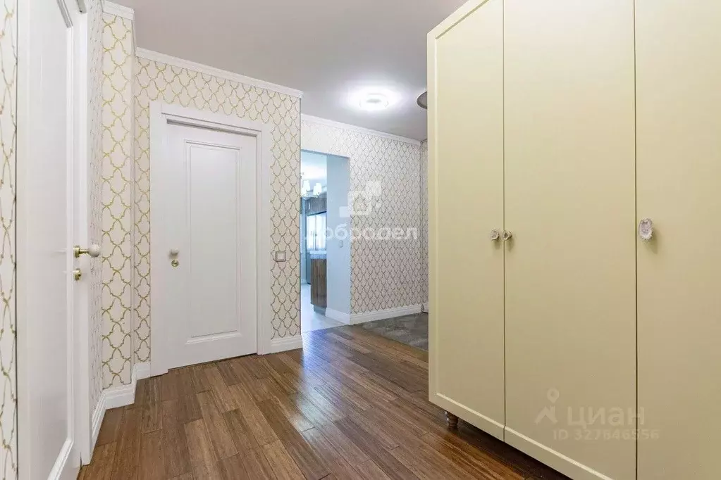 2-к кв. Свердловская область, Екатеринбург ул. Яскина, 12 (63.9 м) - Фото 1