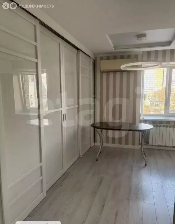 3-комнатная квартира: Барнаул, Южный Власихинский проезд, 26 (103 м) - Фото 1