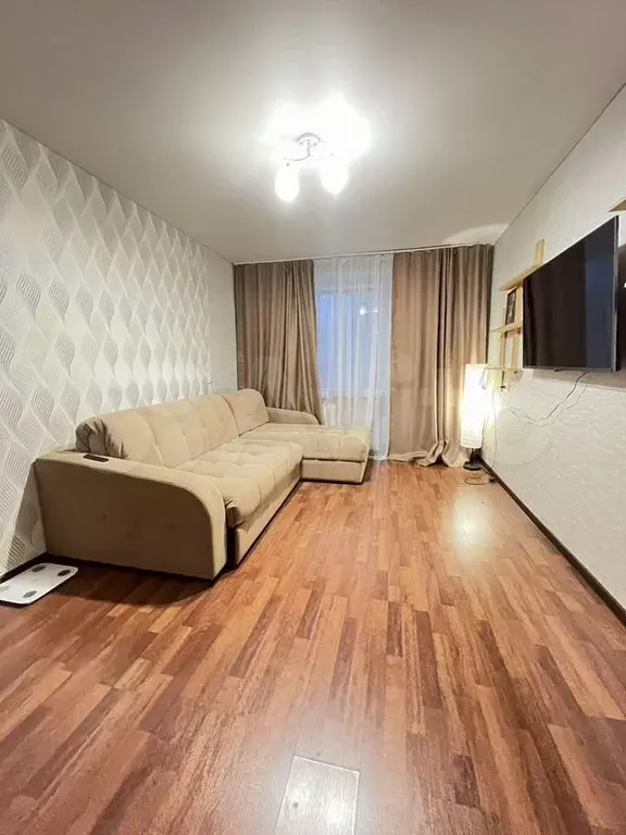 2-к. квартира, 50 м, 3/3 эт. - Фото 1