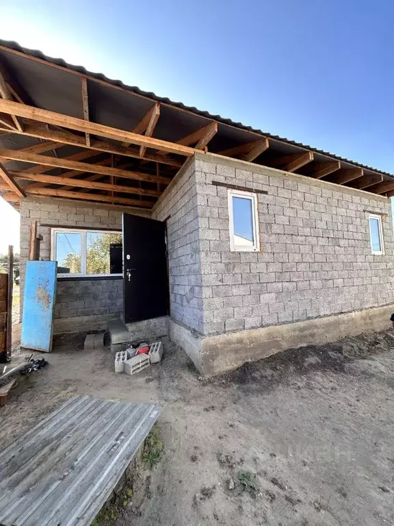 Дом в Саратовская область, Саратов пос. Мирный, 26 (90 м) - Фото 1