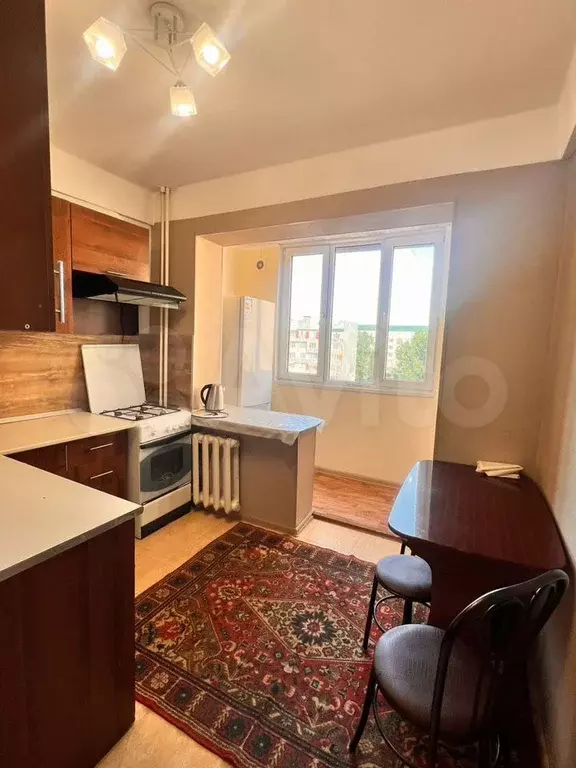 1-к. квартира, 40 м, 9/10 эт. - Фото 0