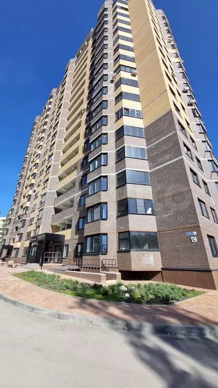4-к. квартира, 80 м, 1/17 эт. - Фото 0