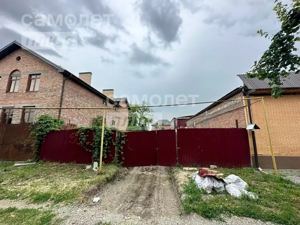 Участок в Чеченская республика, Грозный ул. Грибоедова, 14 (5.5 сот.) - Фото 0