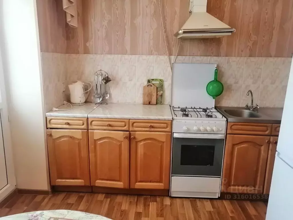 2-к кв. Брянская область, Брянск ул. Вали Сафроновой, 69 (65.0 м) - Фото 1