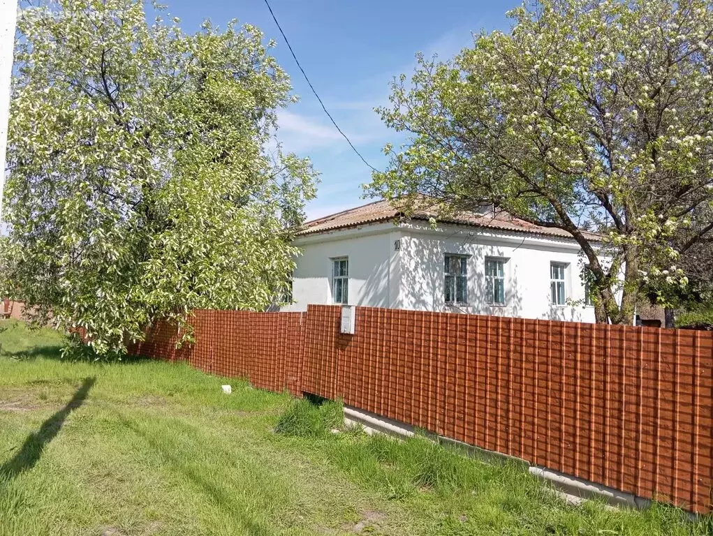 Дом в Кустанаевка, Центральная улица, 10 (72.2 м) - Фото 0