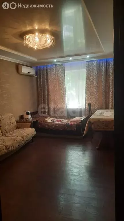 3-комнатная квартира: Пятигорск, Краснознамённая улица, 59 (71.8 м) - Фото 1