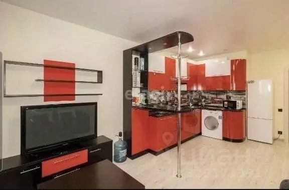 Студия Тюменская область, Тюмень ул. Дмитрия Менделеева, 2 (30.0 м) - Фото 1