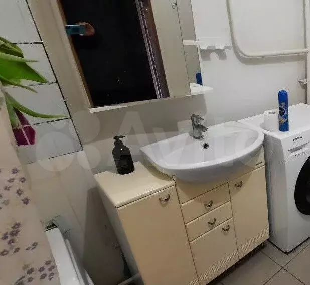 1-к. квартира, 40 м, 3/3 эт. - Фото 1