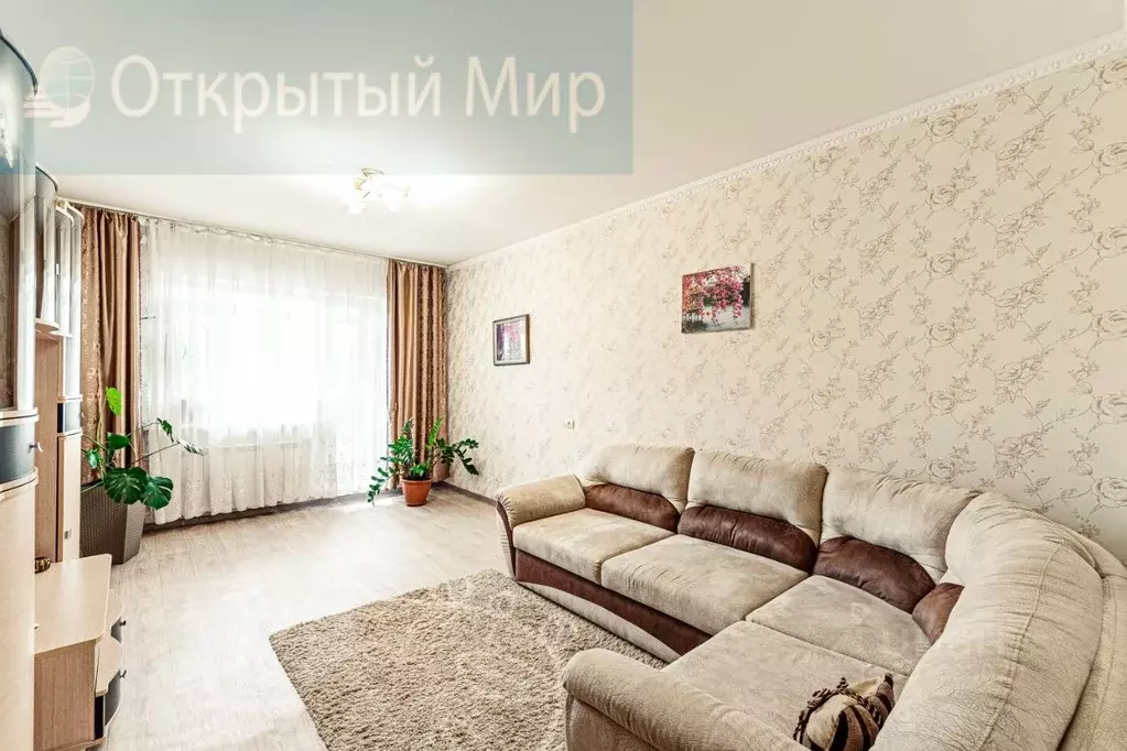 3-к кв. Омская область, Омск ул. Крупской, 1 (64.0 м) - Фото 1