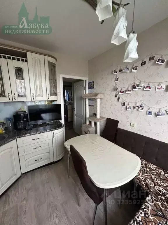 3-к кв. Смоленская область, Смоленск ул. Попова, 126 (65.0 м) - Фото 2