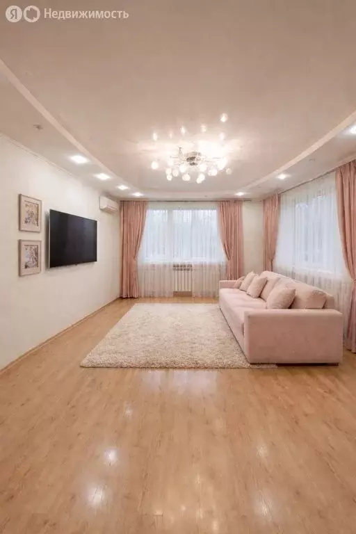 2-комнатная квартира: Волгоград, Кузнецкая улица, 36 (66 м) - Фото 1